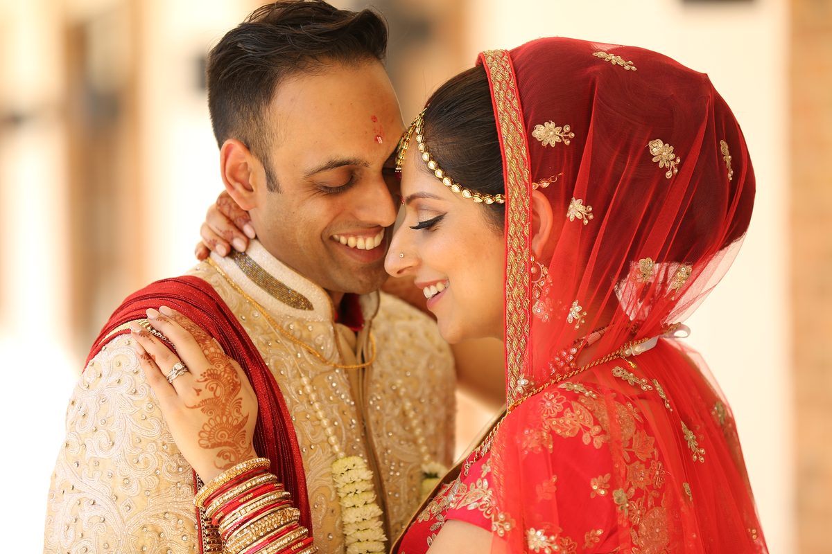 Couple portraits taken during a planned slot at an Asian wedding