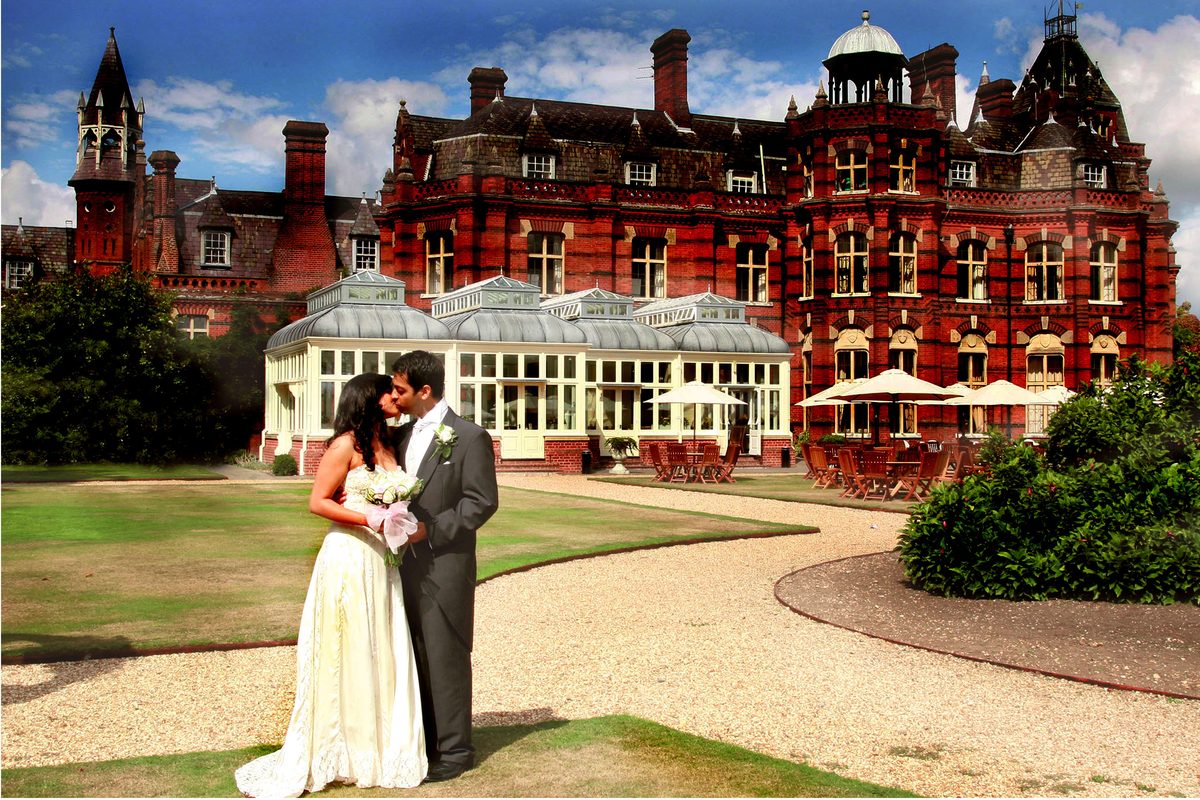Couple on their wedding day, well planned and relaxed